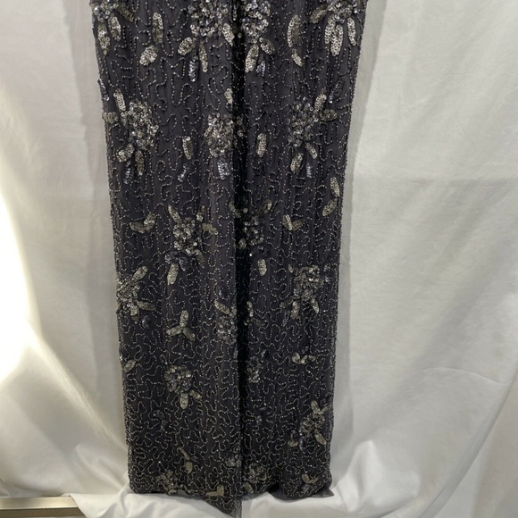 NWT Adrianna Papell Floral Beaded Mermaid‎ Capelet Gown in Gunmetal [SZ 2 ] - Picture 10 of 13